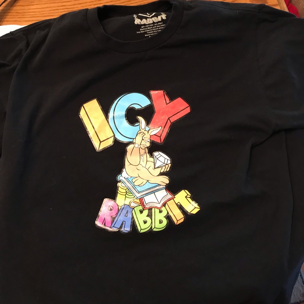 Icy rabbit tee